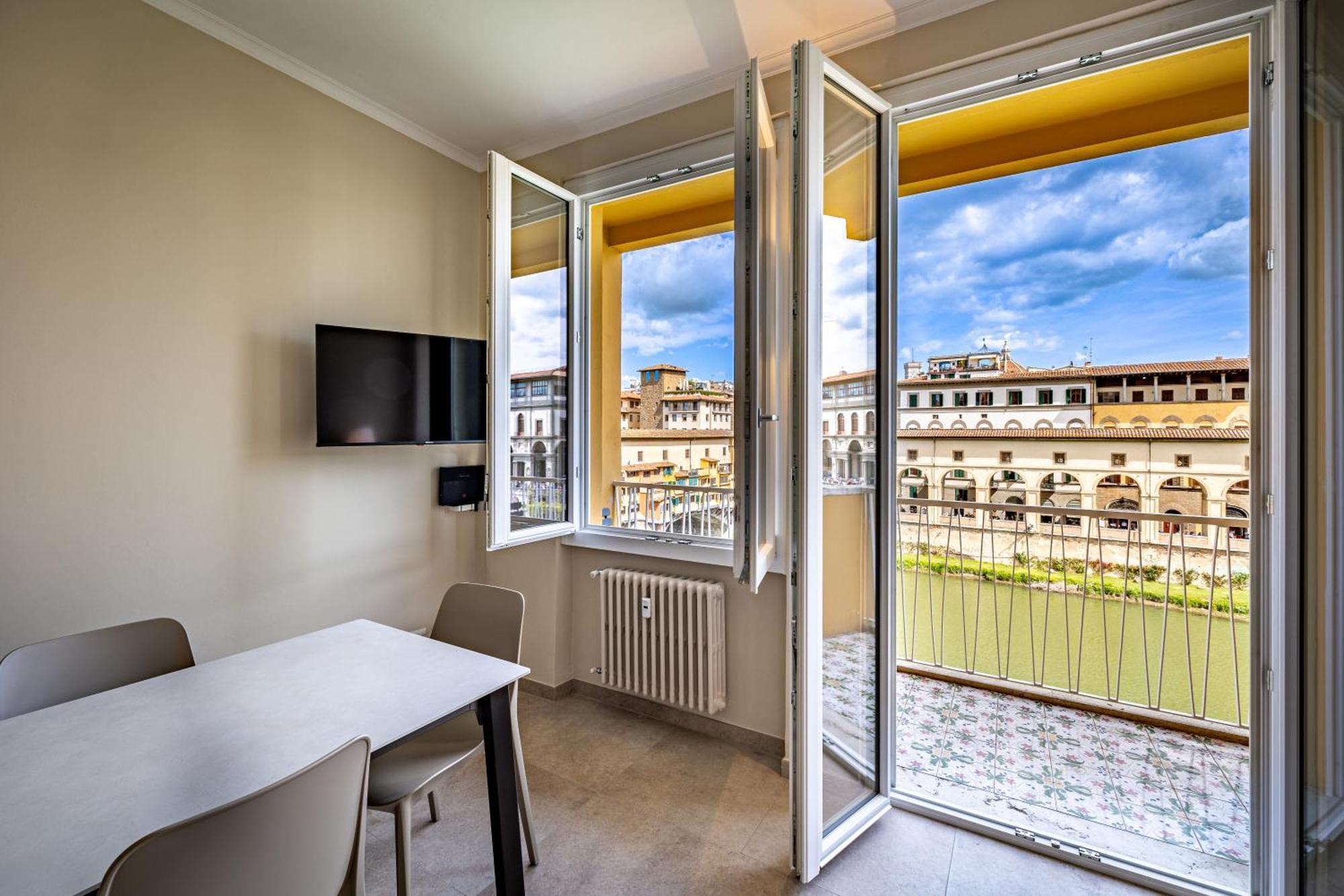 Yd Balcony On Pontevecchio View Appartement Florence Buitenkant foto