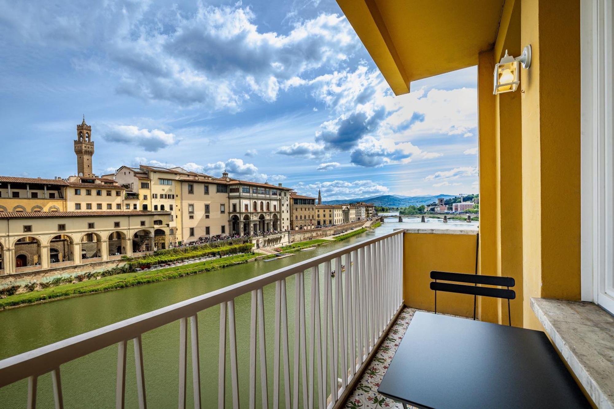 Yd Balcony On Pontevecchio View Appartement Florence Buitenkant foto
